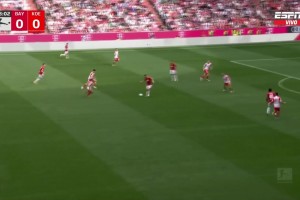 2024年04月13日 德甲-拜仁2-0科隆落后药厂13分 于帕替补出场送单刀科曼伤退